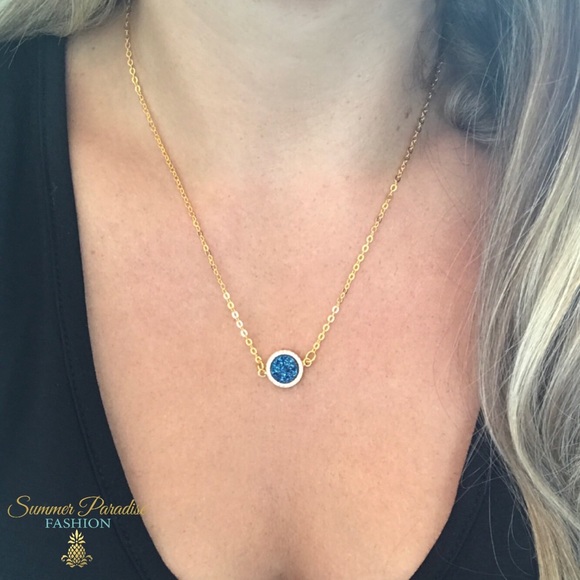 🆕 Druzy Necklace - Picture 3 of 4